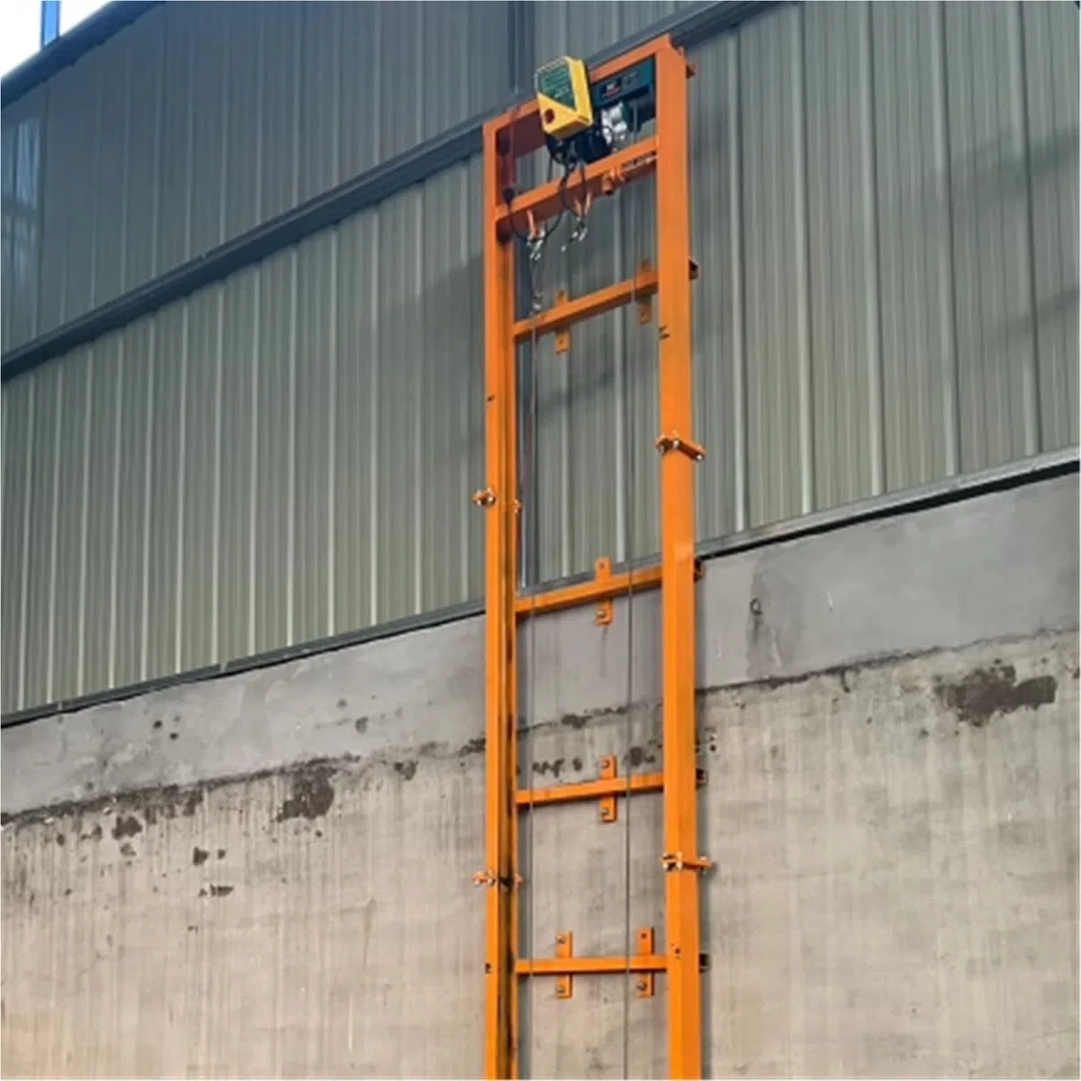 Plateforme élévatrice Ascenseur de fret, petit, entrepôt au sous-sol Ascenseur de marchandises et de passagers pour ent